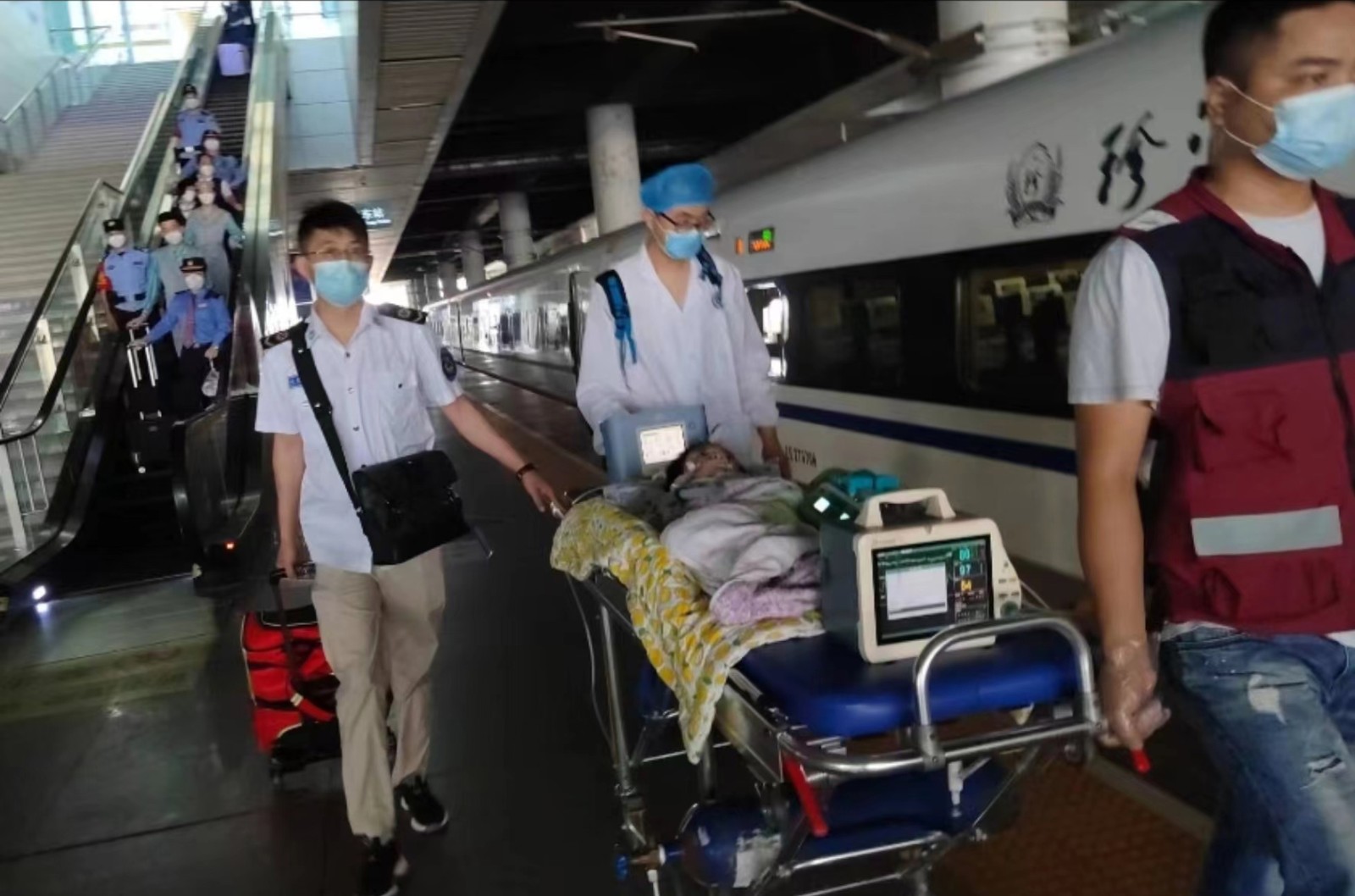 东源县高铁转运公司