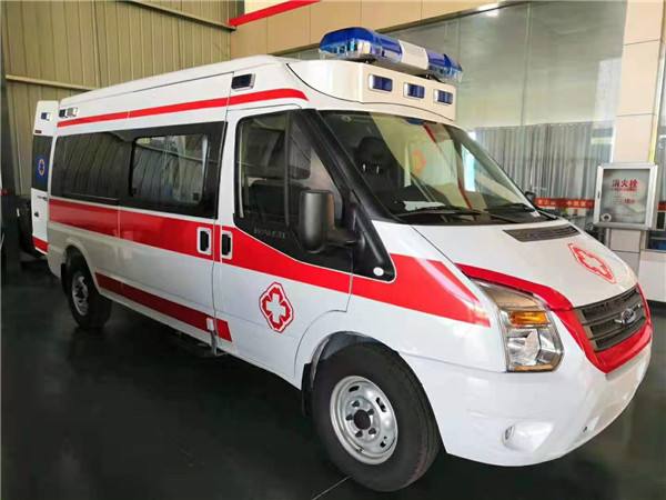 东源县福特V362救护车